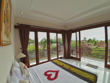 Kubu Taman Homestay