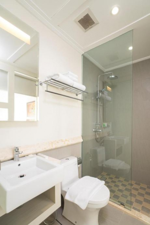 Alron Hotel Kuta Powered by Archipelago - 庫塔