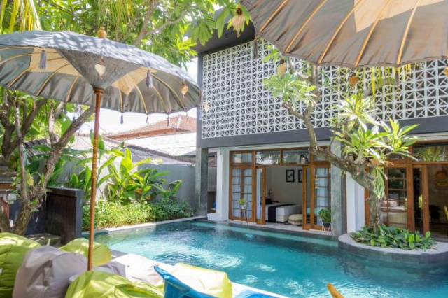 Interconnection Hostel - Kuta