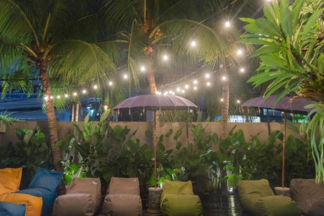 Interconnection Hostel - Kuta