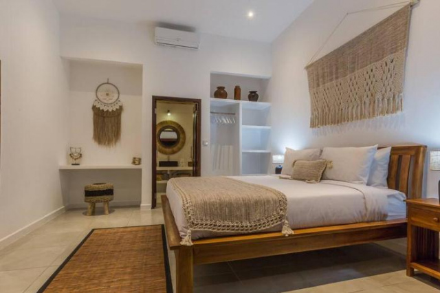 Oberoi new 4 bedr villa 5min walk from eat street&Beach - Seminyak