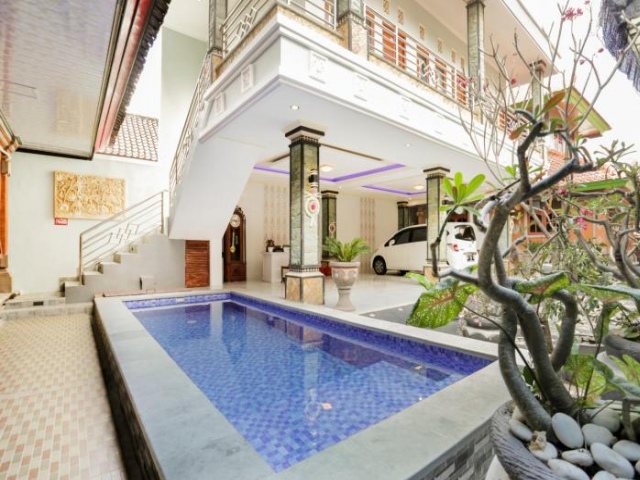 Ceria Guesthouse Seminyak Mitra RedDoorz - Seminyak