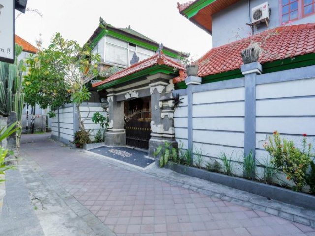 Ceria Guesthouse Seminyak Mitra RedDoorz - Seminyak