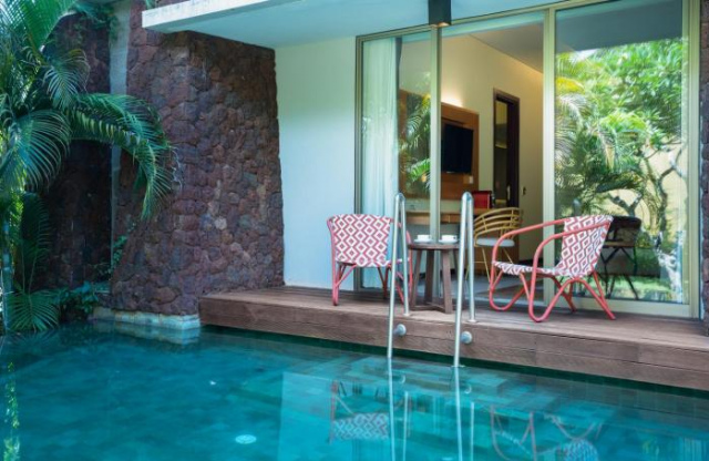 MERUSAKA Nusa Dua - Nusa Dua