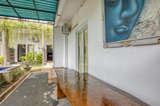 RedDoorz near Exit Toll Nusa Dua - Nusa Dua