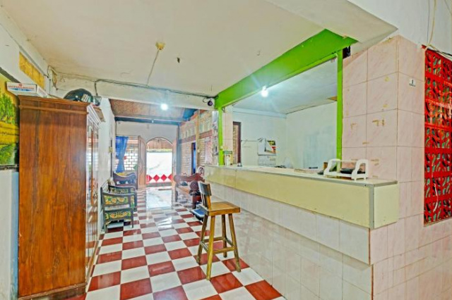 SPOT ON 91915 Homestay Superman - 日惹