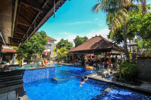 Legian Village Hotel - CHSE Certified - 勒吉安