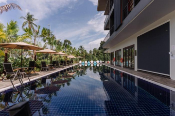 Roxy Sematan Villa & Townhouse