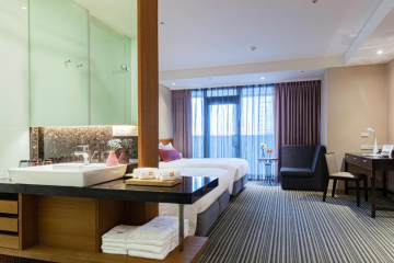 Pacific Business Hotel