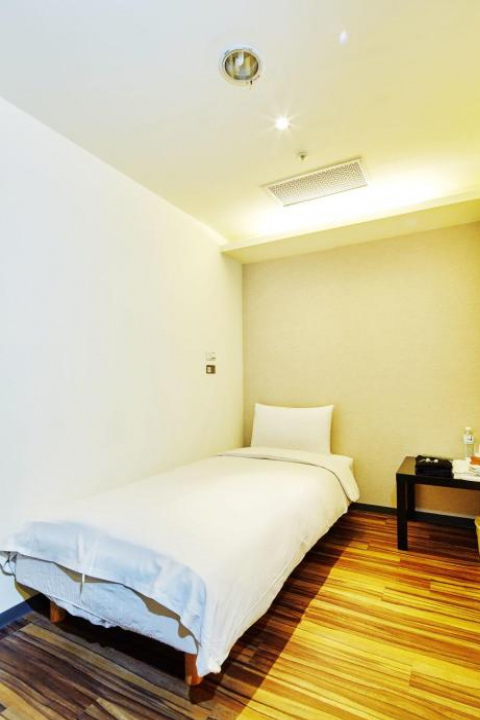 Single Inn - Kaohsiung Linsen - Kaohsiung