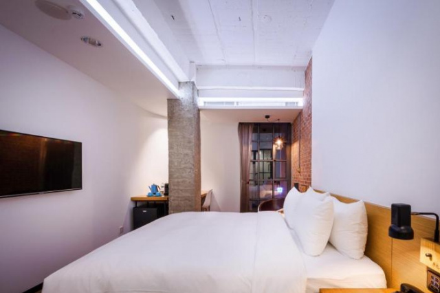 BlueSky Hotel - Xitun District