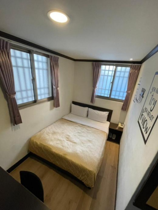Holiday Business Hotel - Taitung City