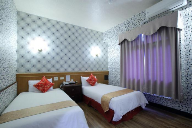 Chiayi Crown Hotel - Chiayi City