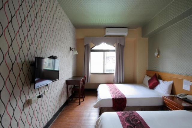 Chiayi Crown Hotel - Chiayi City
