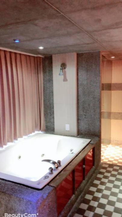 Jungle City Motel - Chiayi City