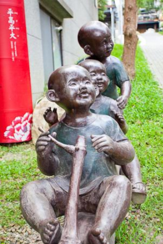 Image Alt