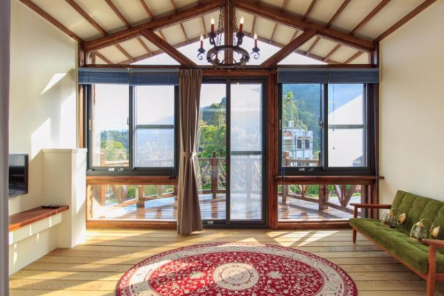 R&J Guesthouse - Yilan County