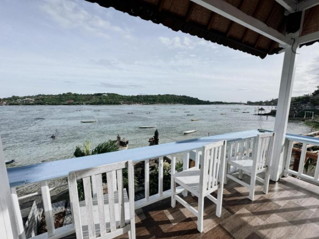 Aurora Beach View Inn - Lembongan Island