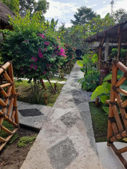Tuatuakeladi Bungalow - Lombok