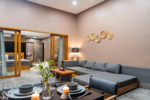 Luxury Honeymoon Nest 1BR Villa with Jacuzzi - Canggu