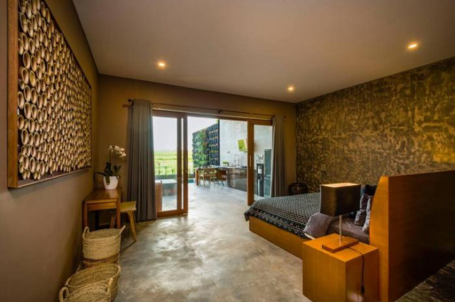 Luxury Honeymoon Nest 1BR Villa with Jacuzzi - Canggu