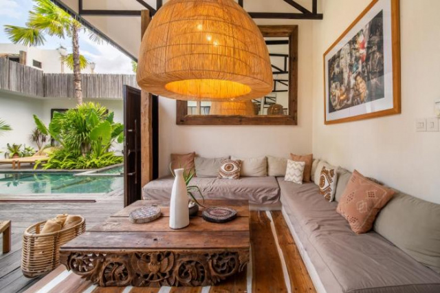 NEW! Tropical Design Private Villa Complex 6 BR Umalas w Staff - Canggu