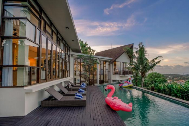 Jimbaran Sea View Villa - Uluwatu