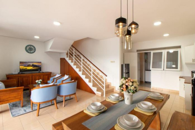 Villa Keluarga Syariah Resor Dago Pakar Bandung - View Bukit - Bandung