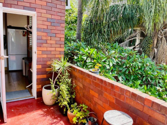 Boho Top Floor 1BR Apartment - Sydney
