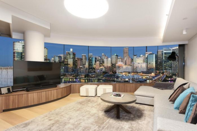 Darling Harbour Three-Bedroom Apartment - Sydney