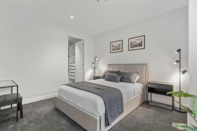 Chic and Spacious 2-Bed Apartment Melbourne - Melbourne