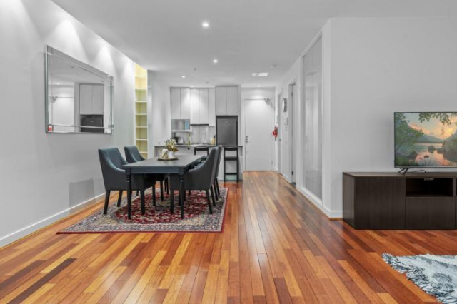 Chic and Spacious 2-Bed Apartment Melbourne - Melbourne