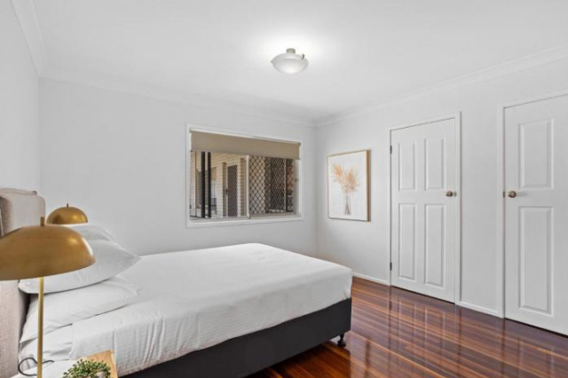 Cosy 2-Bed Unit with Sleek Interiors - 布里斯本