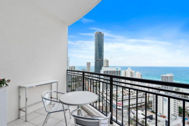 2 Bedroom Beach View Apartment in Surfers Paradise! Free Parking & Wifi - Gold Coast