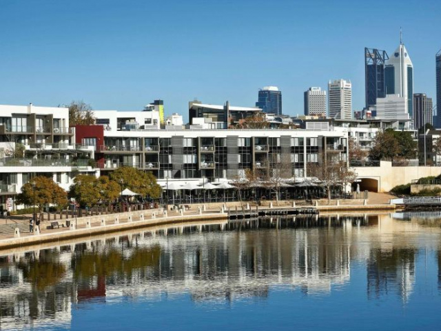 East Perth Suites Hotel - Perth