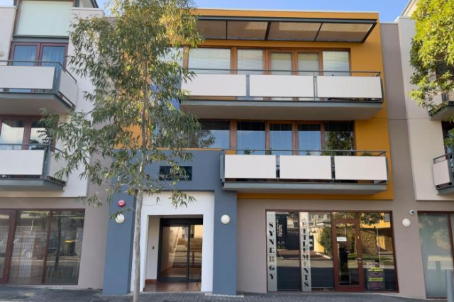 2 Royal Rest Quality Beds, 2 Bed West Perth - Parking - Perth
