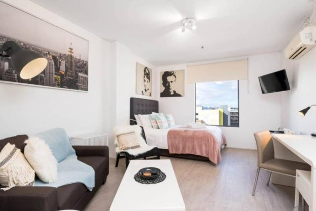 806 High in the Sky Executive Sleeps 2 - Perth