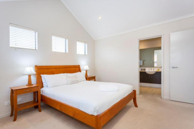 Coode Street Townhouse - 柏斯