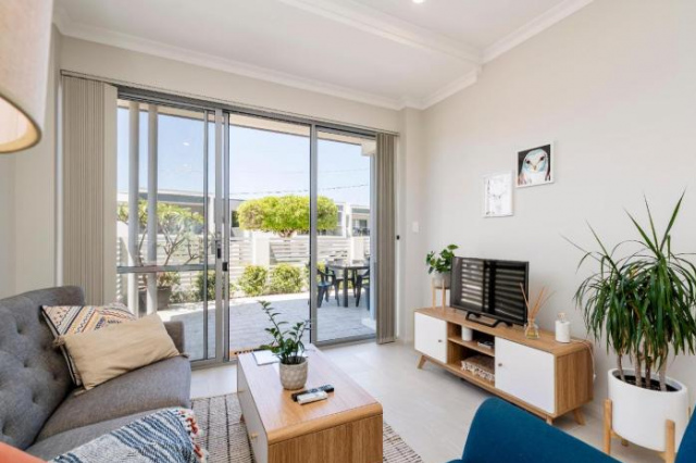 Inspired Innaloo sleeps 4 - Style & Class - Netflix - Family - Perth