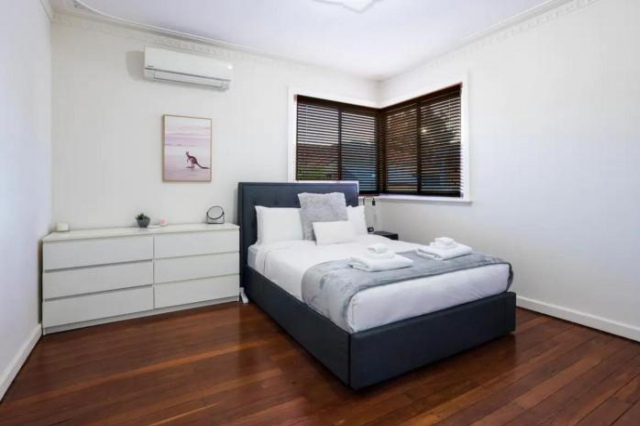 Comfortable 2 Bedroom Home in Trendy Victoria Park - 柏斯