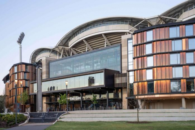 Oval Hotel at Adelaide Oval - Adelaide