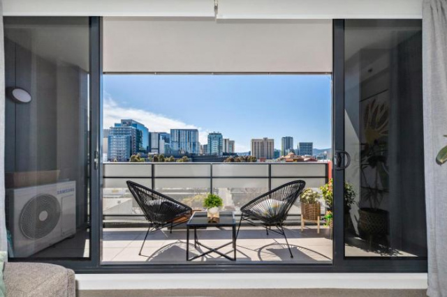 3 Bedroom Escapes in Central Adelaide - Adelaide