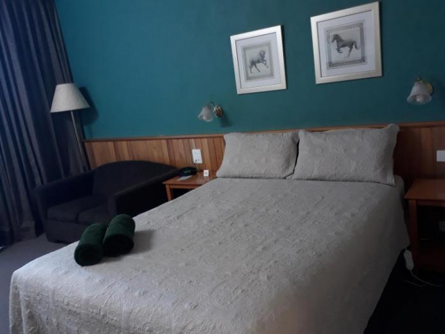 Moe Motor Inn - Contactless 24 hour Checkinn Available - Victoria