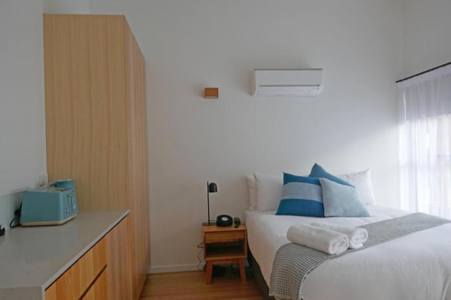 Rosevears Riverview Hotel - Tasmania