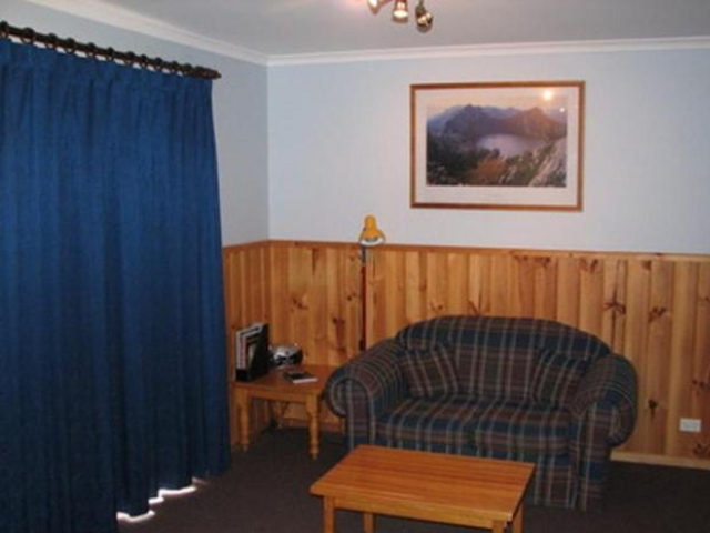 Derwent Bridge Chalets & Studios - Tasmania