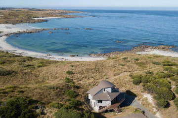 Wave Retreat, King Island