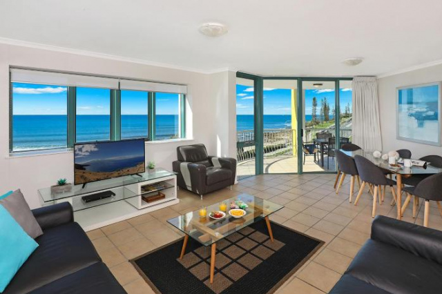 Grand Palais Boolarong Beachside Apartments - Queensland