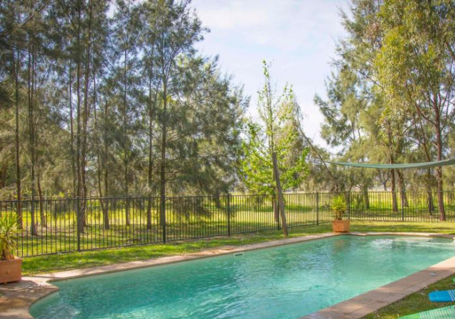 Red Tractor Retreat - Hunter Valley