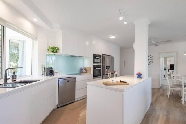 Beachfront luxury 3 bed 2 bath - Sunshine Coast