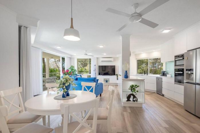 Beachfront luxury 3 bed 2 bath - Sunshine Coast